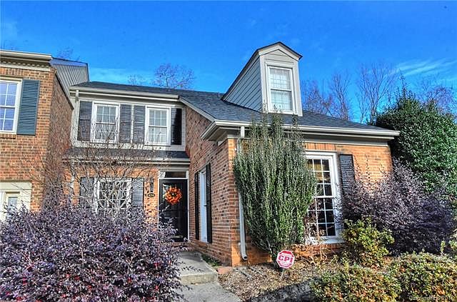 1st image of 4216 Woodglen Ln