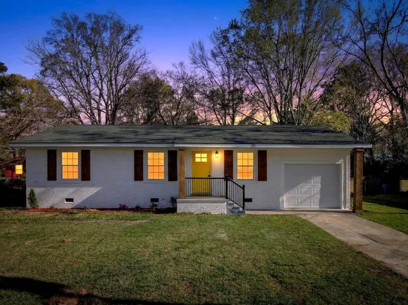 20 Newark Ave, Goose Creek, SC 29445