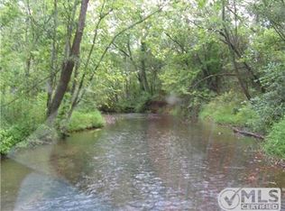 240 Bond Rd, Duck River, TN 38454