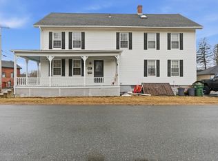 81 School St, North Brookfield, MA 01535