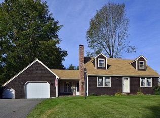 4 Holly Ln, Greenland, NH 03840