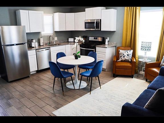 5th image of 324 Pruitt Ave