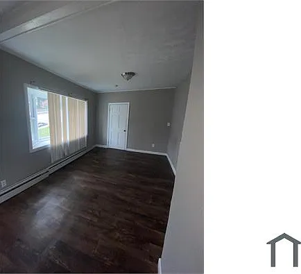 305 Hamlet St #2 — Photo 4