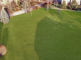 7273 Providence Ct, Long Grove, IL 60060