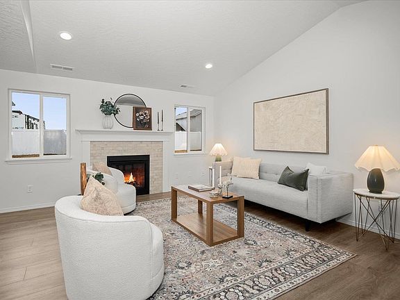 5th image of 216 S Lawson St