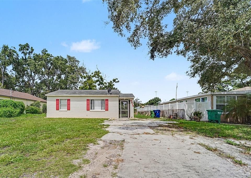 1st image of 9310 N HIGHLAND AVENUE