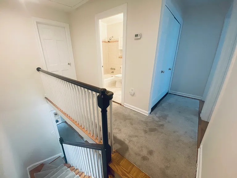 605 4th St SW #3 — Photo 3