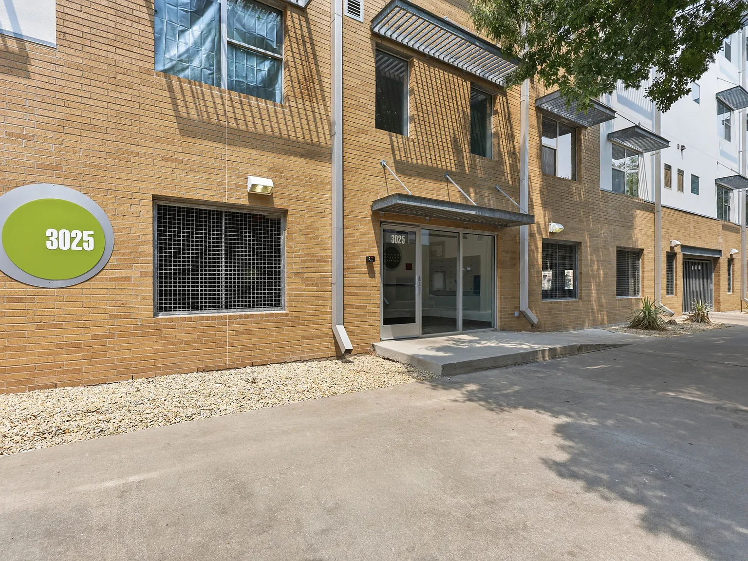 1 bed, 712 sqft, $1,250 — Photo 2