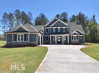 338 N Cove Dr, Newnan, GA 30263