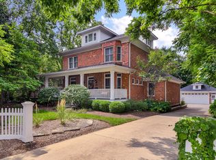 360 N Main St, Glen Ellyn, IL 60137