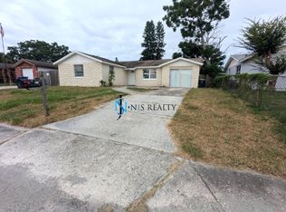 8653 Spanish Moss Dr, Port Richey, FL 34668