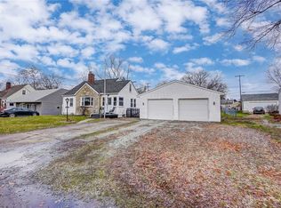 1222 Cherokee Dr, Springfield, OH 45506