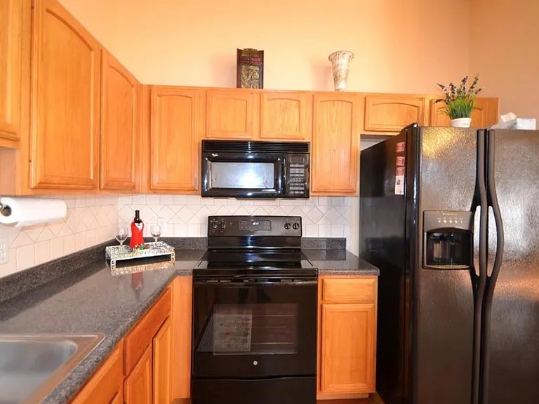 2710 Grants Lake Blvd #J10 — Photo 8