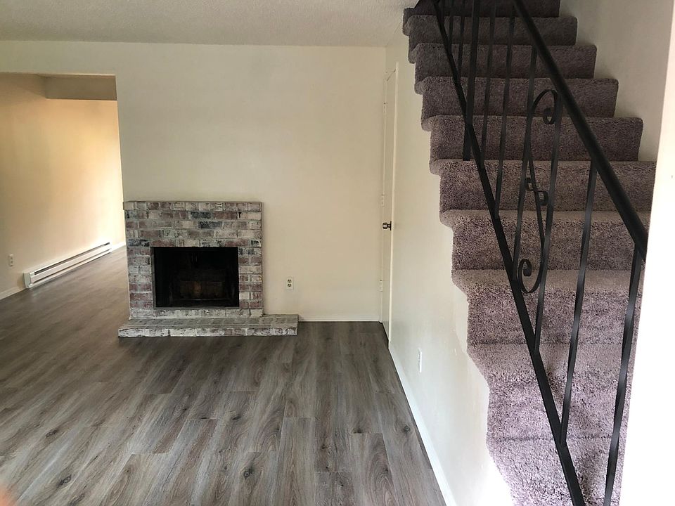 2nd image of 12424 SE River Rd APT 8