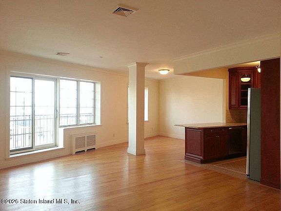 3rd image of 155 Bay St APT 4F