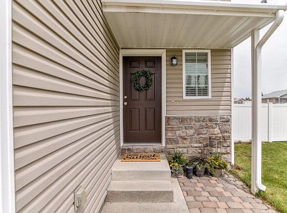 3rd image of 3893 E Deloy Dr