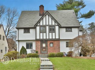 37 Chatham Rd, New Rochelle, NY 10804