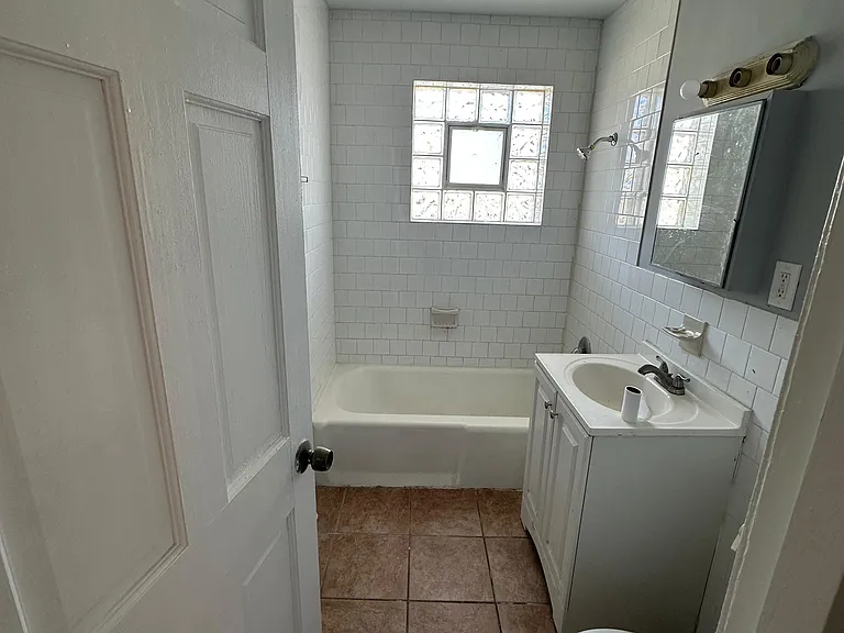 1117 Broadway Ave #3N — Photo 14