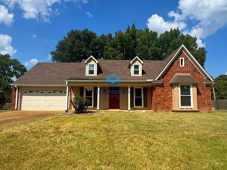 8070 Farmingdale Rd — Photo 1