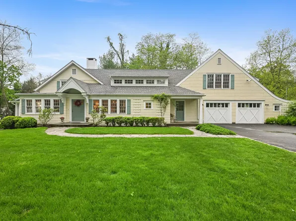 19 Hilltop Road, Norwalk, CT 06854