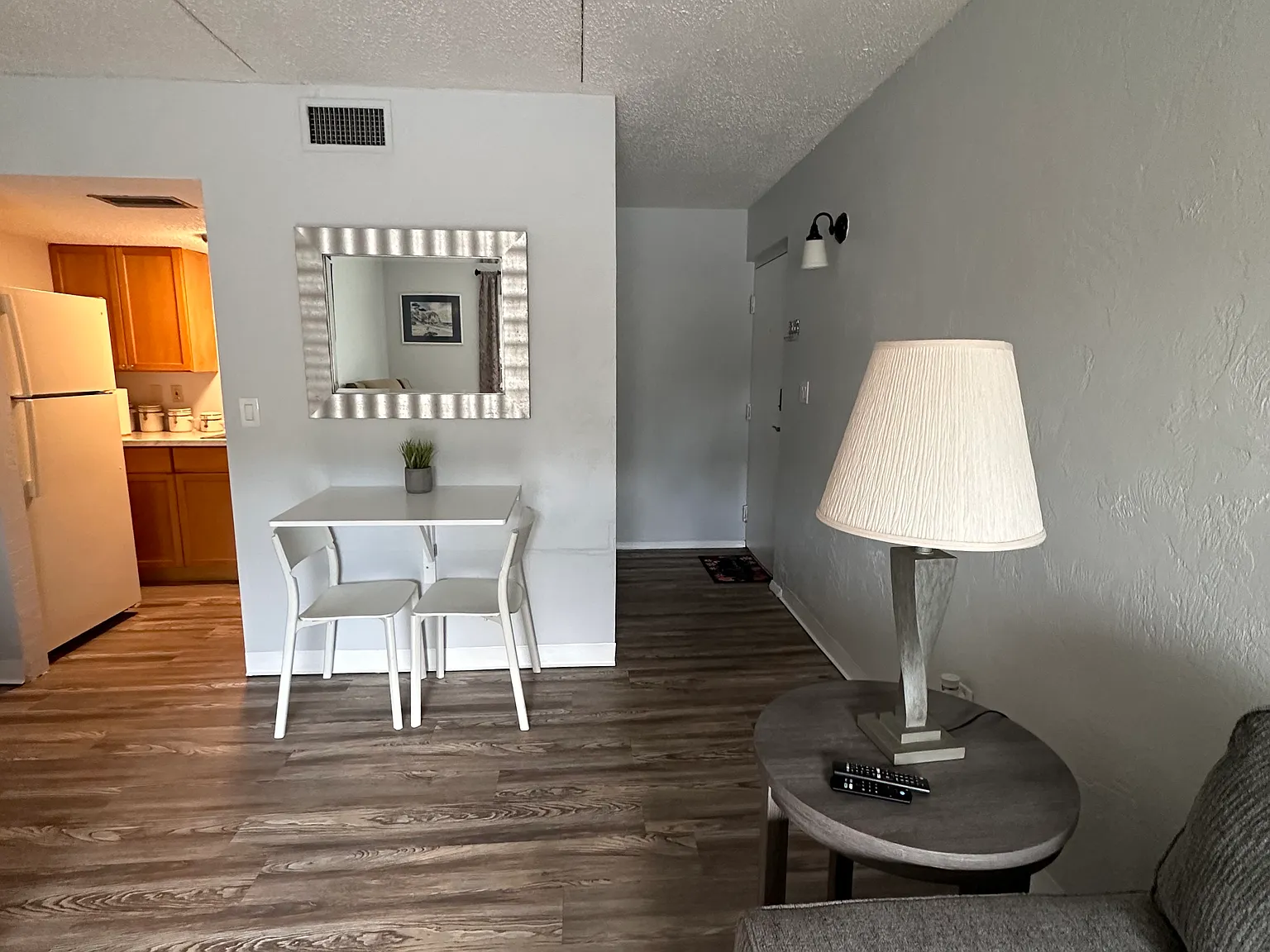 1 bed, 680 sqft, $1,300 — Photo 2