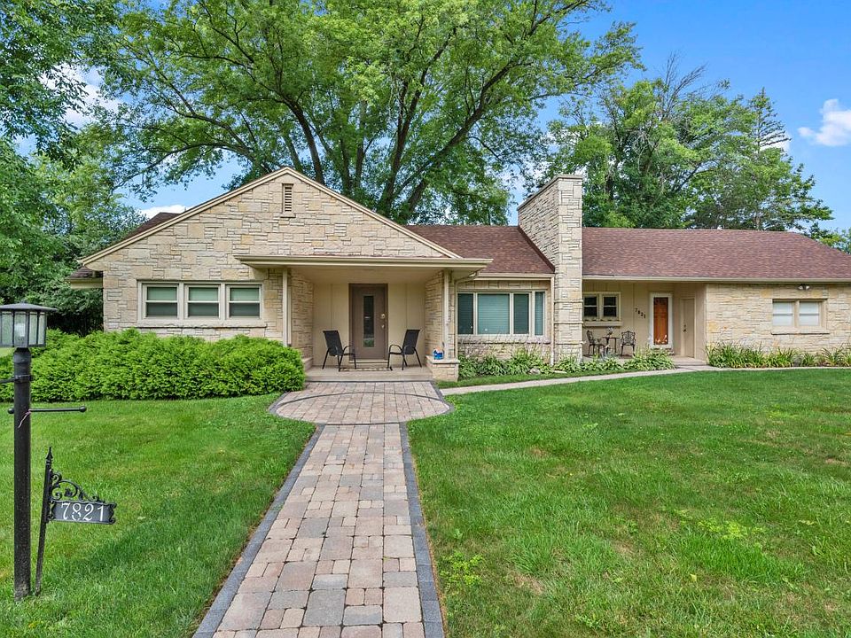7821 North Lake DRIVE, Milwaukee, WI 53217 Zillow