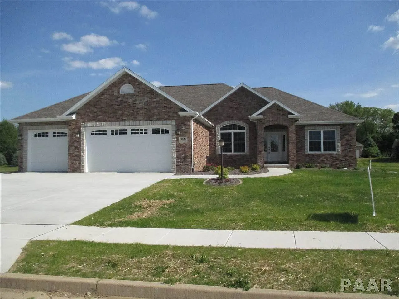 3748 Grandview Ct photo 1