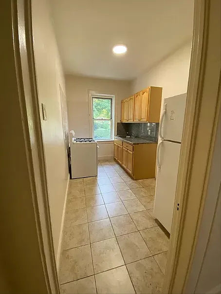 1 bed, 700 sqft, $1,999 — Photo 1