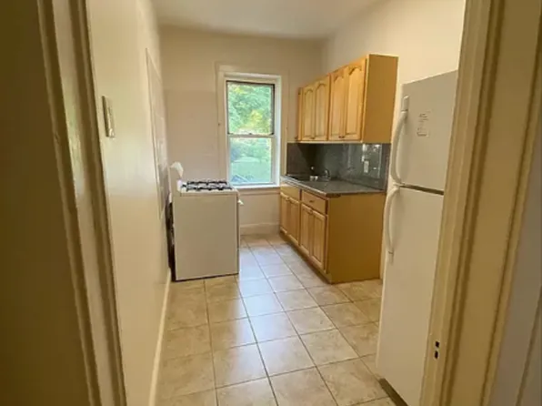 131 Silver Lake Rd APT 402, Staten Island, NY 10301