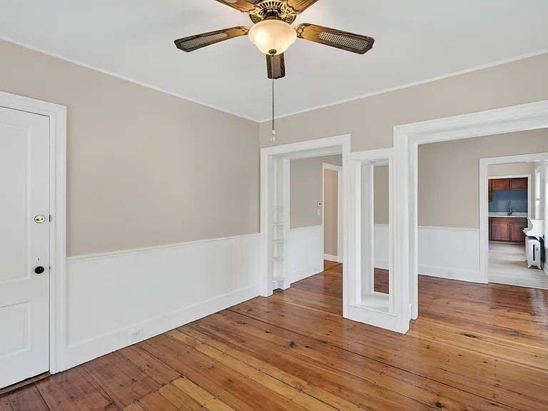 40 Maple St #2 — Photo 10