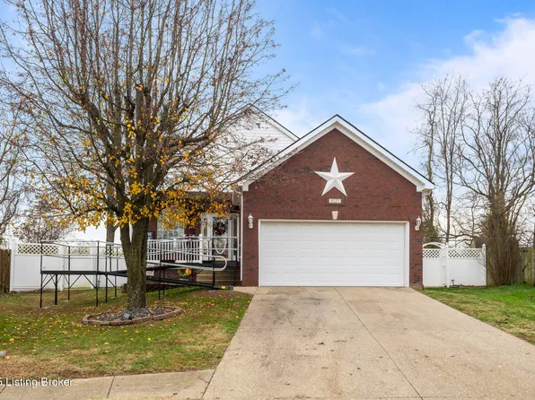 9327 Longhorn Ct, Fairdale, KY 40118