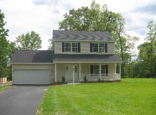 34 Country Club Ln, Clifton Park, NY 12065