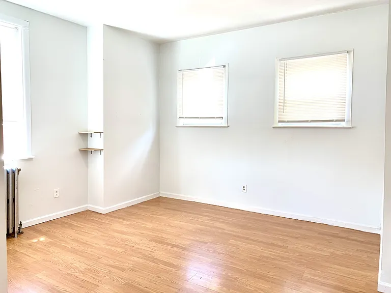 2140 S 4th St — Photo 7