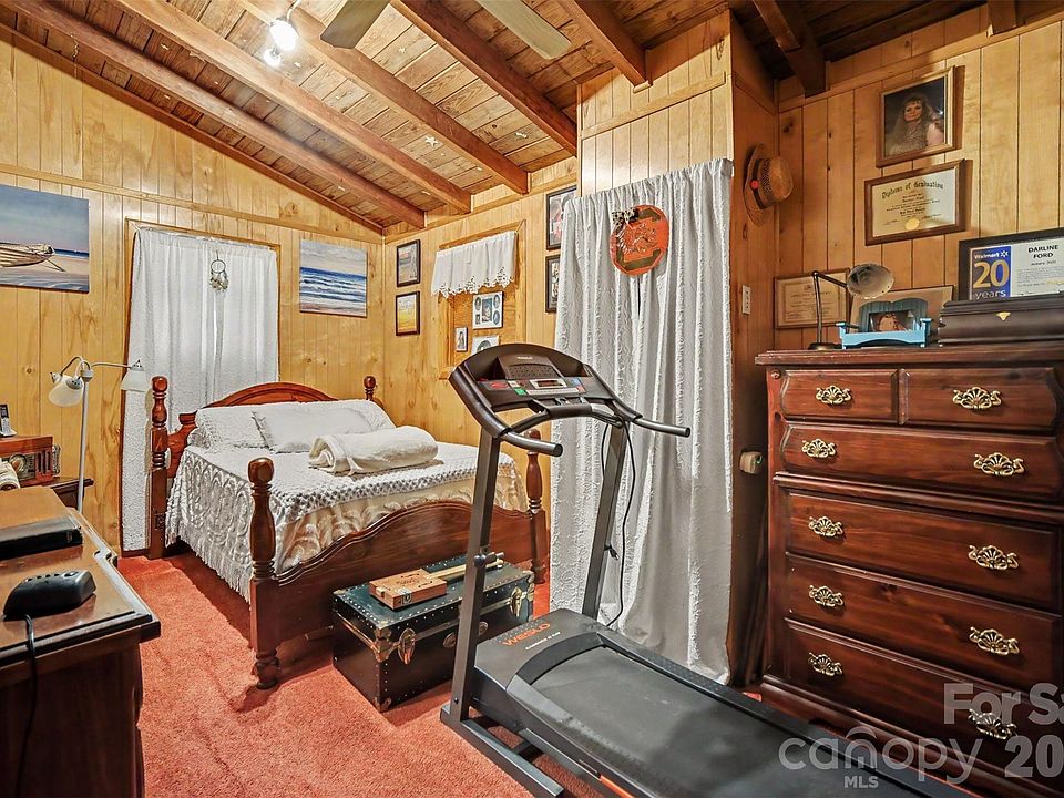 34th image of 260 Cherrywood Ln