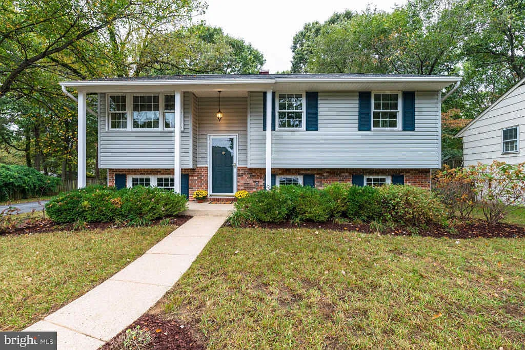 1170 Saint George Dr photo 1
