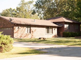 1410 Madison Ave, Aurora, MO 65605