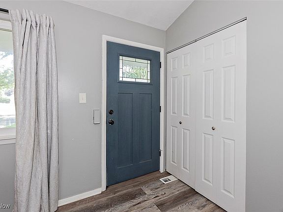 2nd image of 3498 Clayton Dr