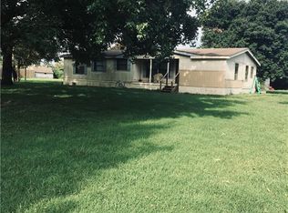 8660 N Rainbow Farm Rd, Centerton, AR 72719