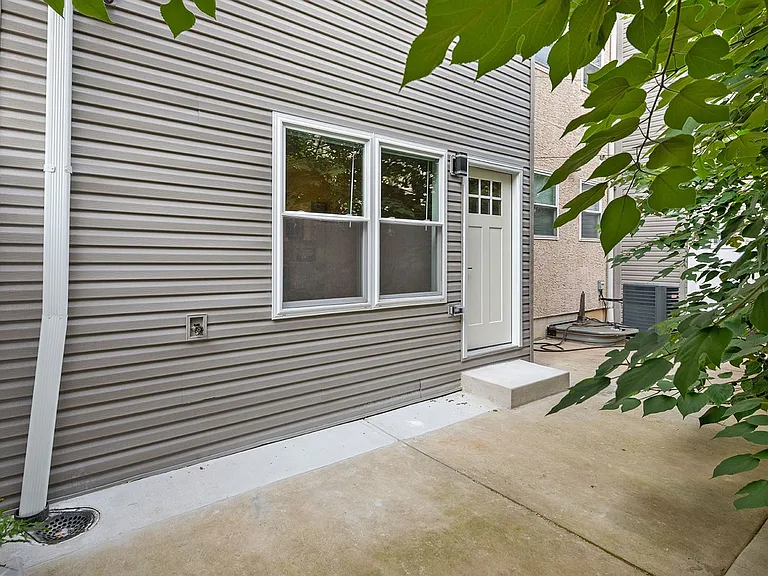 Haverford Gardens — Photo 26