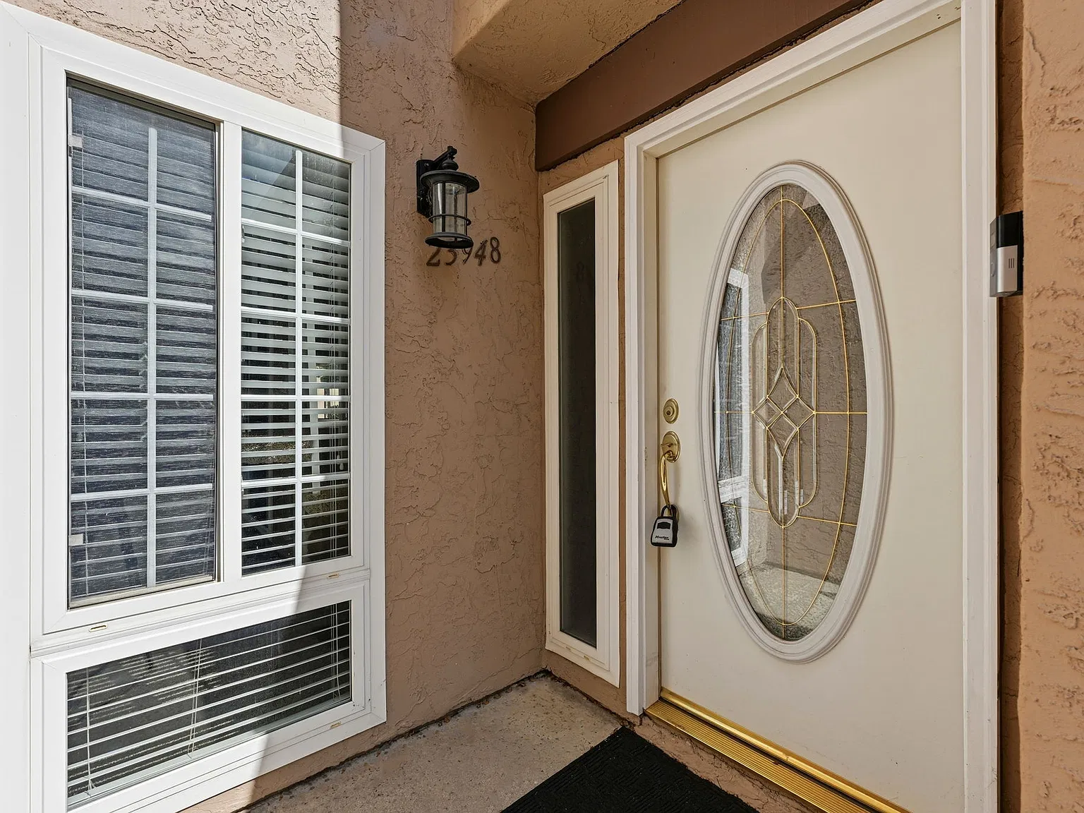2 bed, 983 sqft, $2,700 — Photo 3