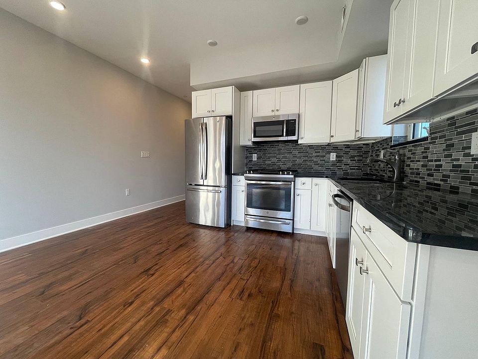 1st image of 332 Cambridge St #13C