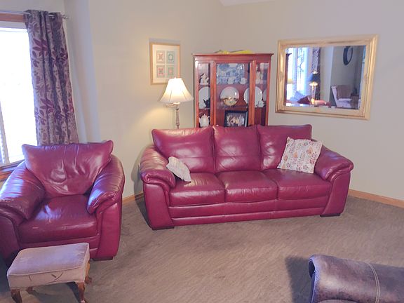 Living Room NW Corner