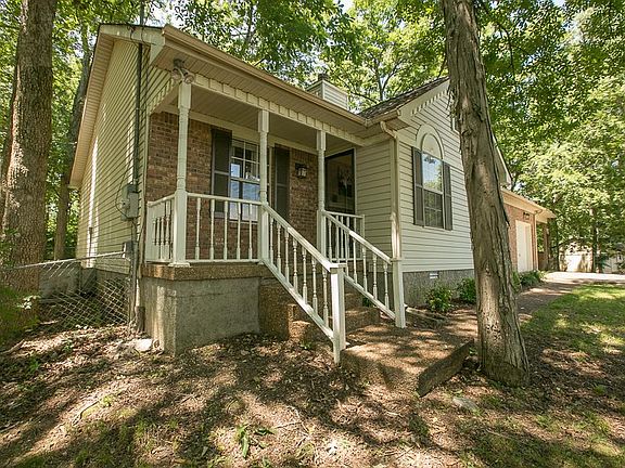2nd image of 420 Hickory Timber Ct