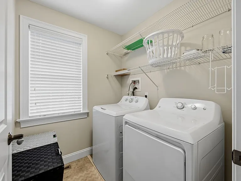 21 Carson Way — Photo 16