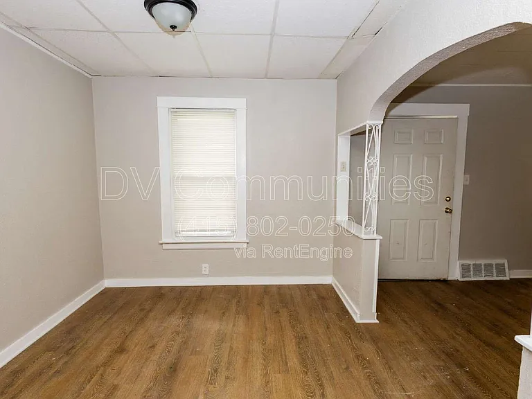 3818 Highland Rd — Photo 3