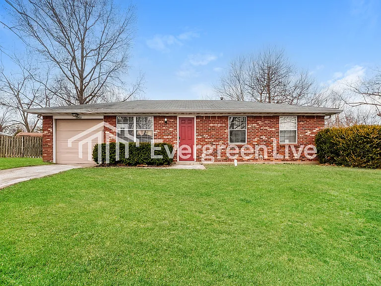 10402 Chris Dr — Photo 1