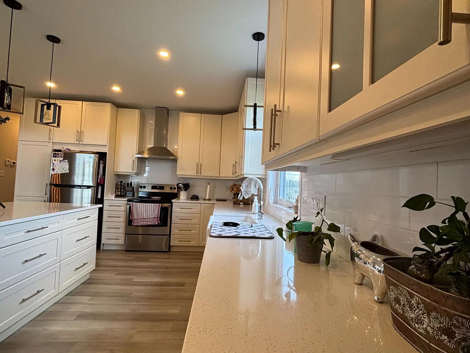 3 bed, $2,600 — Photo 3
