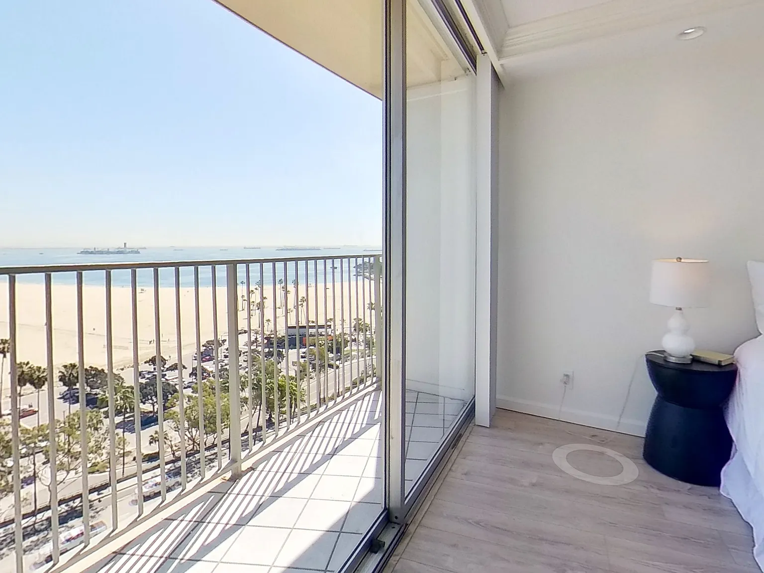 1 bed, 1260 sqft, $1,930 — Photo 4