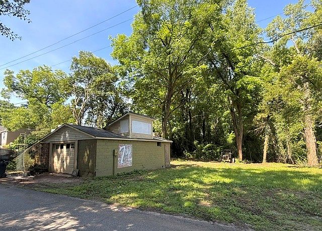 2nd image of 2607 Pope Dr