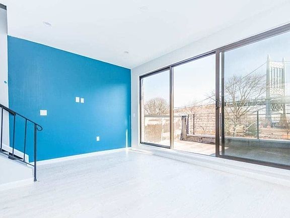3rd image of 14-18 Astoria Park S #Penthouse